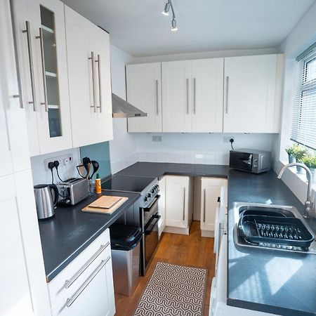 Comfortable House In Nuneaton Sleeps5 Free Parking Good Amenites Eksteriør bilde