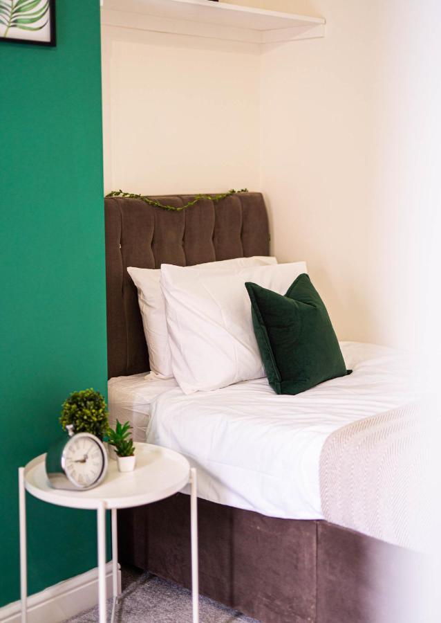 Comfortable House In Nuneaton Sleeps5 Free Parking Good Amenites Eksteriør bilde